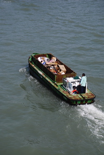 Bateau poubelle Venise